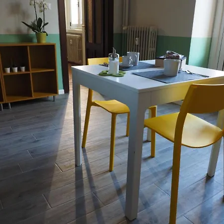 公寓 Casetta Safilu' *