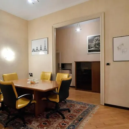 Ampio Centro Crocetta Milan