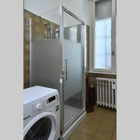 Ampio Centro Crocetta * Milan
