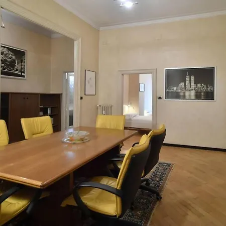 Ampio Centro Crocetta Apartment Milan