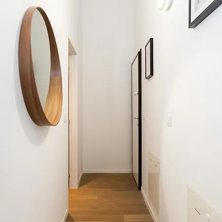 Joivy Contemporary In Historical Giambellino-lorenteggio Apartment