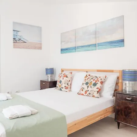 The Best Rent - Lovely One-bedroom Close To Loreto Metro Station 公寓
