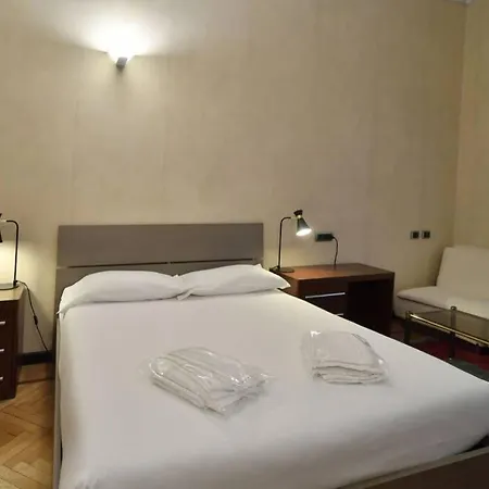 Ampio Centro Crocetta Apartment