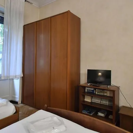 Ampio Centro Crocetta Apartment Milan