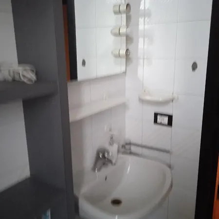 Διαμέρισμα Rinascita Station House *