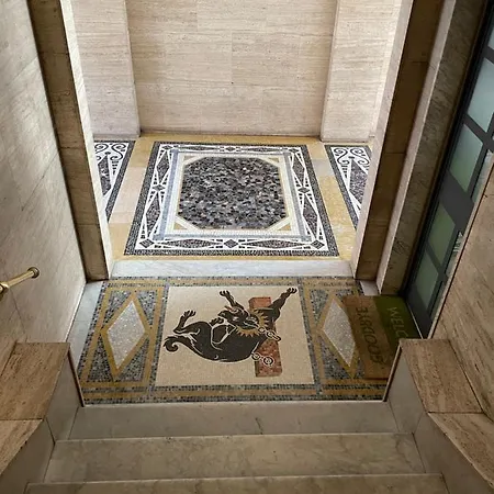 Venini 23 Apartment Milan