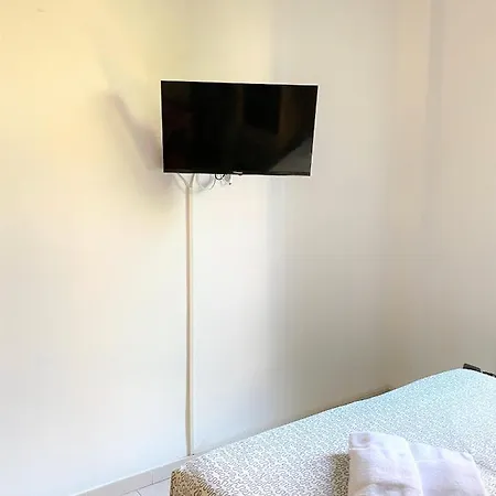 Venini 23 Apartment Milan