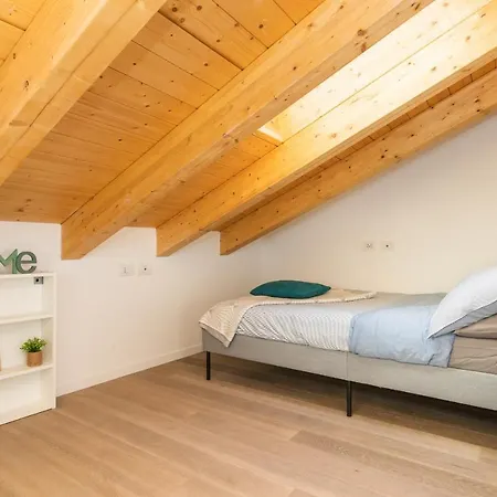 Joivy Contemporary In Historical Giambellino-lorenteggio * Milan