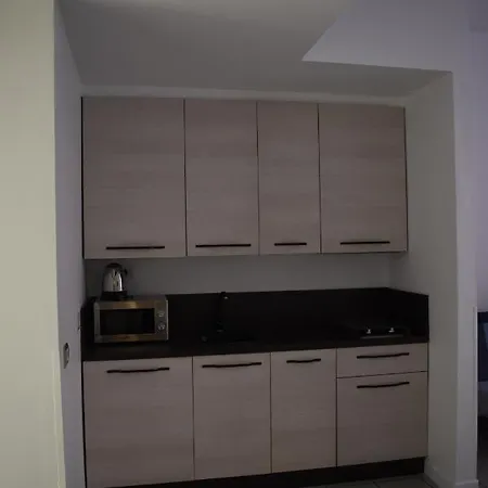 Homing Milano Navigli Suites *