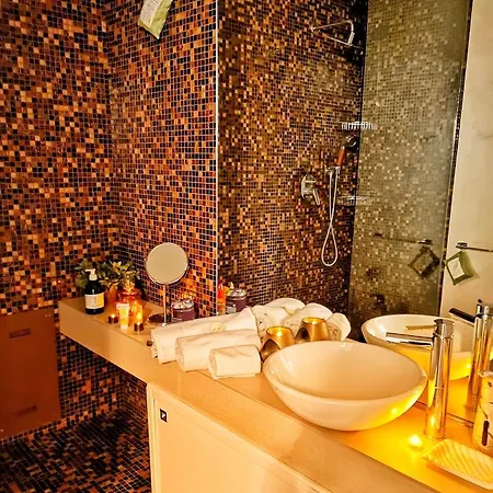Couette-café And Porta Venezia 4*
