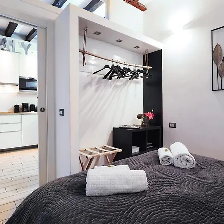 Corso Genova 21, Navigli & Duomo - Charming