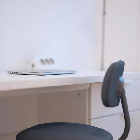 Executive 80 M2, 2floor, Quiet In Navigli-duomo * מילאנו