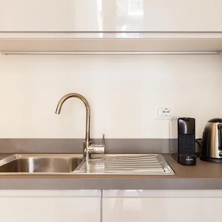 Easyhomes - Vincenzo Monti 公寓 *