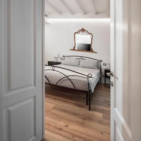 Luxury In Center Milan