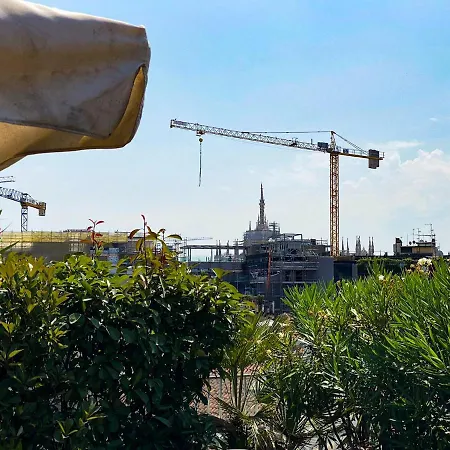 Exclusive Penthouse In Brera Διαμέρισμα *