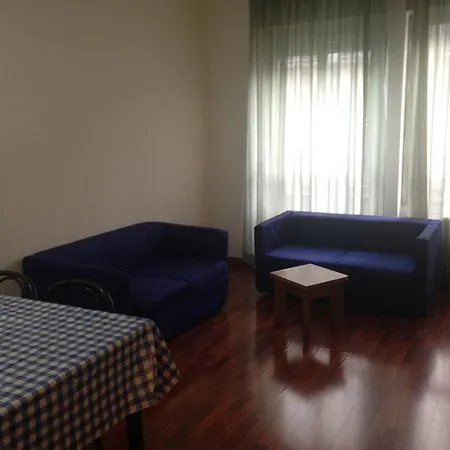 Apartahotel Pola Milán