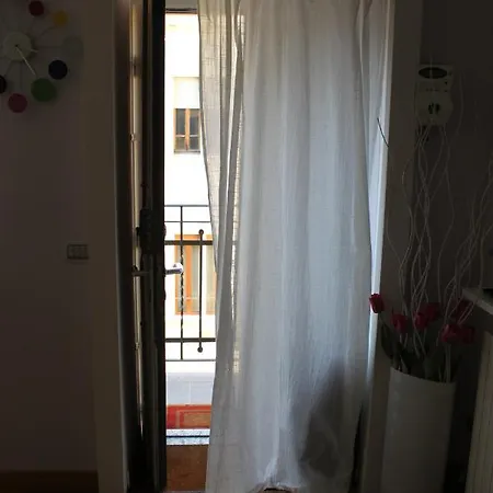 Squisito In Stabile Vecchia Appartement *
