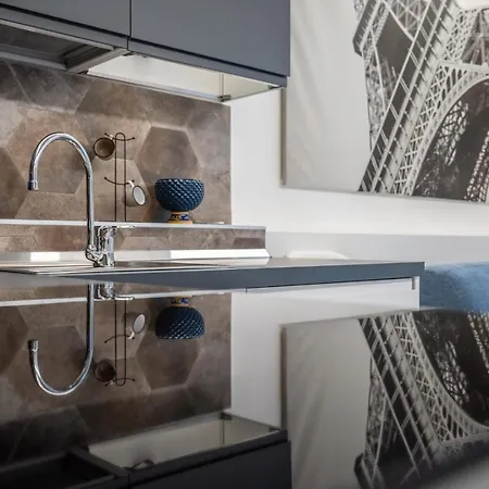 Unique In Center Milão