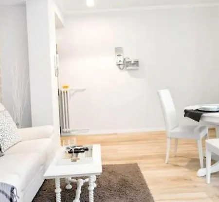 아파트 Comfortable Apartment Tea Town