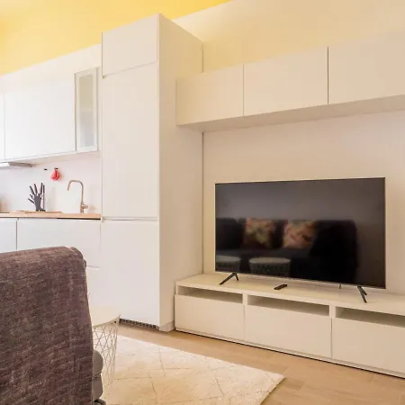 The Best Rent - In Crescenzago District Μιλάνο
