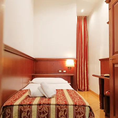 Fiorella Hotel Milão