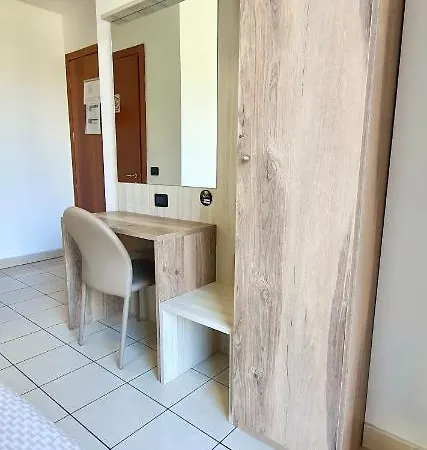 モンディアル 2*