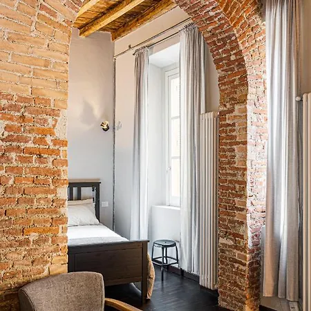 Apartment Stylish Milanese - Via Cirillo Milan