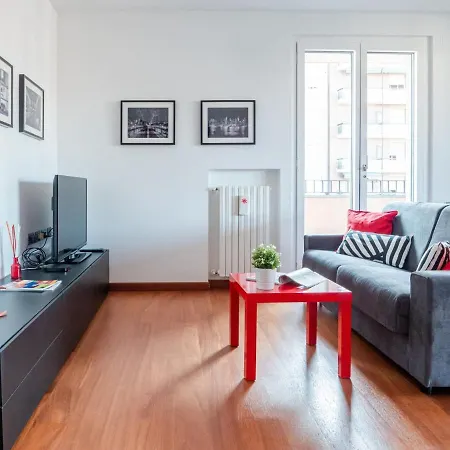 Bright One-bedroom With Terrace In *