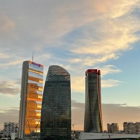 Appartamento On The Floor Watching Citylife And Mico