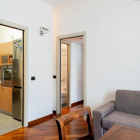 Διαμέρισμα The Rent - Two Bedroom Near Sondrio Subway