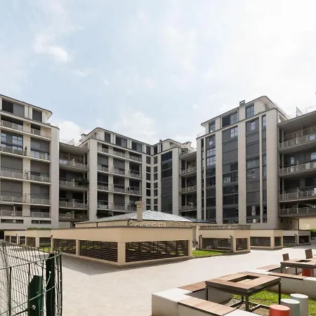 The Rent - Spacious Four-bedroom Close To Forlanini Distrct * ميلان