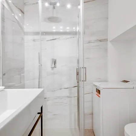 Wonderful Studio In Pta Romana 10 Mins From Duomo By Easylife 아파트 밀라노