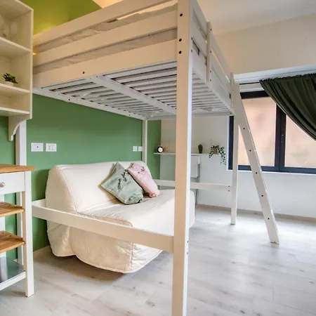 Suzzani 273 * Milán