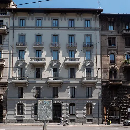 The Rent - Two Bedroom Near Sondrio Subway Daire Milano