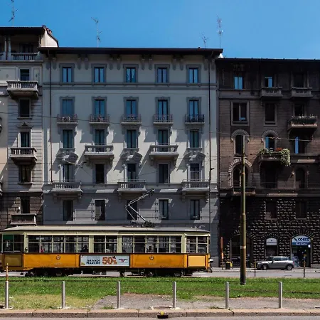 The Rent - Two Bedroom Near Sondrio Subway Daire