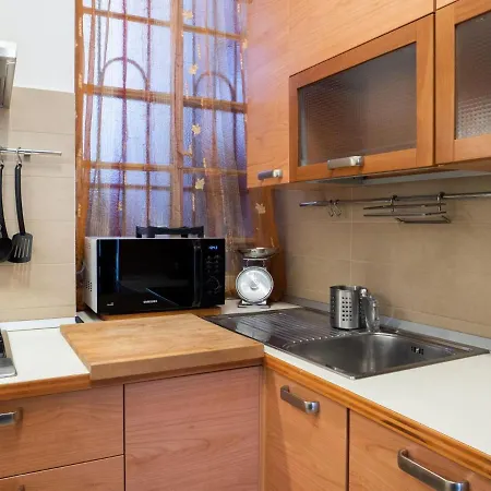 The Rent - Two Bedroom Near Sondrio Subway * Milano