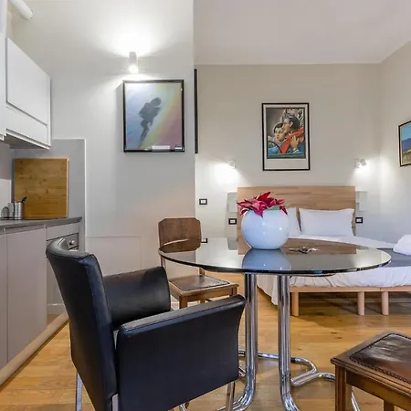 Retreats Cadorna Duomo 아파트