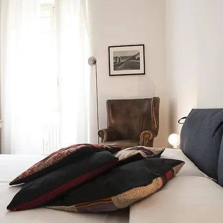 Апартаменты Via Ciro Menotti Halldis Apartment *