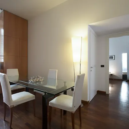Via Ciro Menotti Halldis Apartment Милан