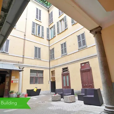 Apartment Chic 1bdr With Shared Terrace Steps From Duomo By Rentopolis *