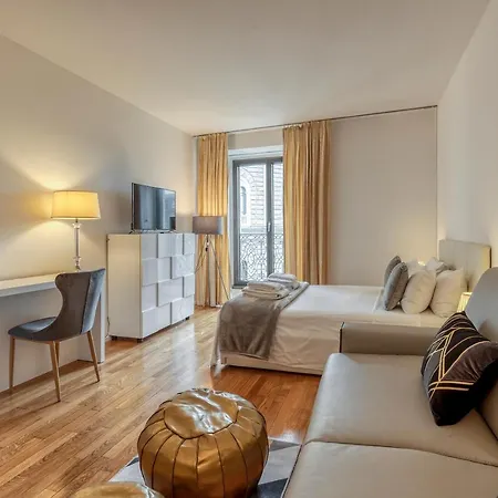 Royal - Centro Duomo Apartman *