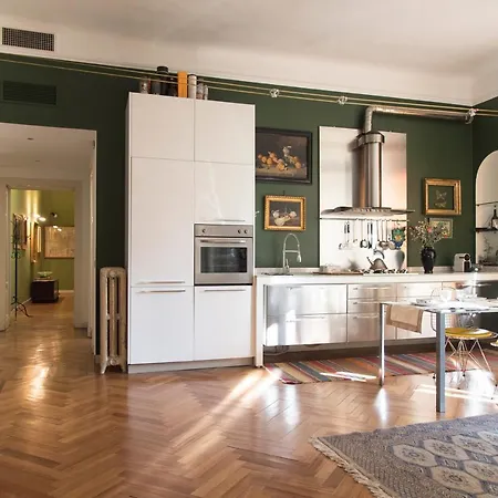 Διαμέρισμα Sophisticated Near Duomo *