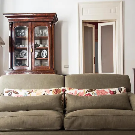 Sophisticated Near Duomo