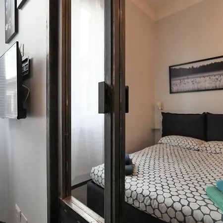 Primopiano - Schiaparelli C Flat Apartman