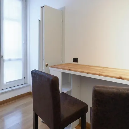 Primopiano - Via Pavia Apartman *