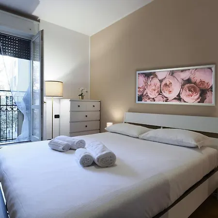 Primopiano - Via Pavia Apartman Milánó