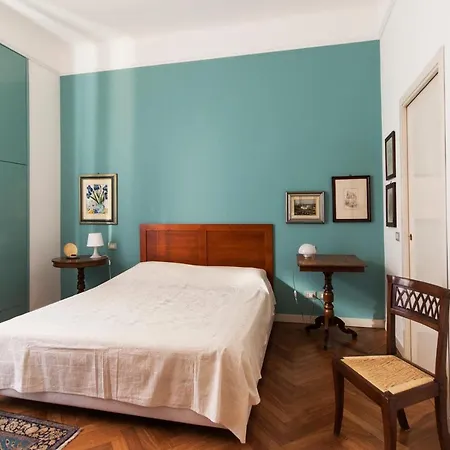 Daire Sophisticated Near Duomo Milano
