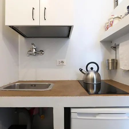 Primopiano - Schiaparelli C Flat Milánó