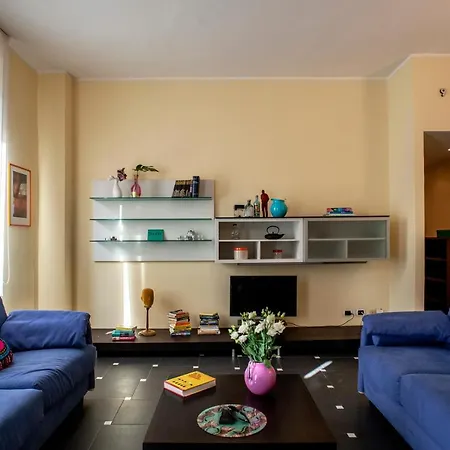 Stile Navy: Atmosfere Marinare In Centro A Milano! Apartment