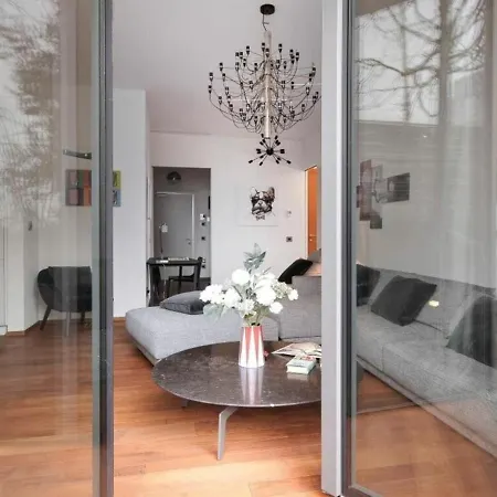 Castillia, Bosco Verticale Apartment *